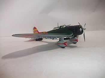 Amazon | 完成品 日本海軍九九式艦上爆撃機48分の1サイズ